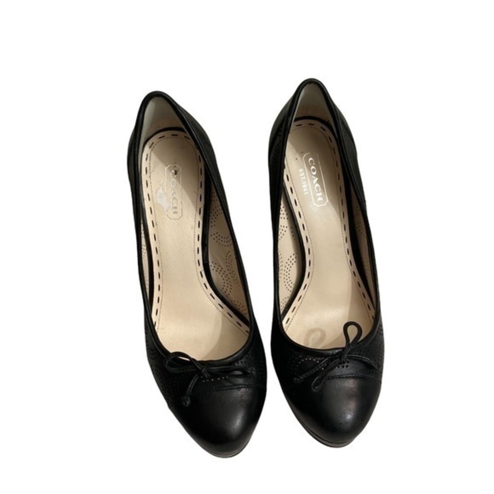 Coach RARE op c signature black leather perforated heels pumps 6 - Picture 2 of 13